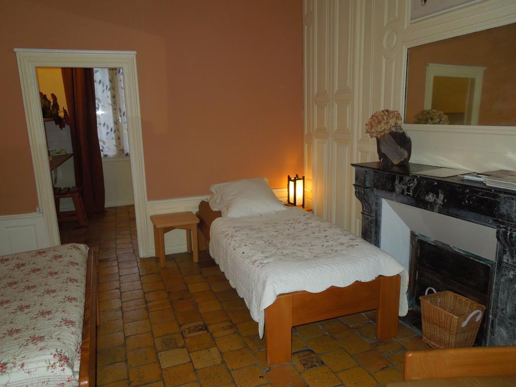 Carrefour De L'Ormeau Bed & Breakfast Mondoubleau Bilik gambar